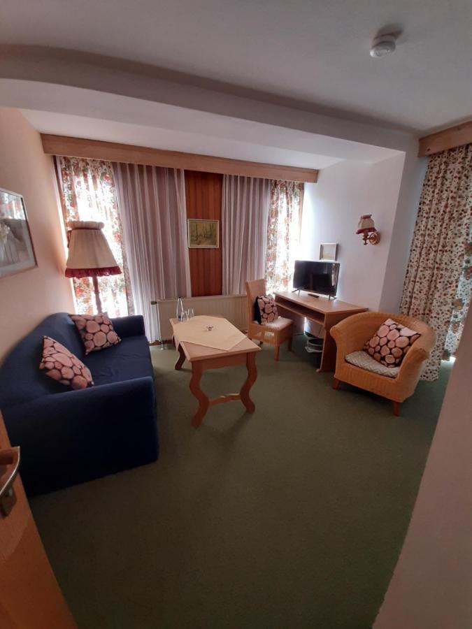 Hotel Landgasthof Frankenstern Goessweinstein Ngoại thất bức ảnh
