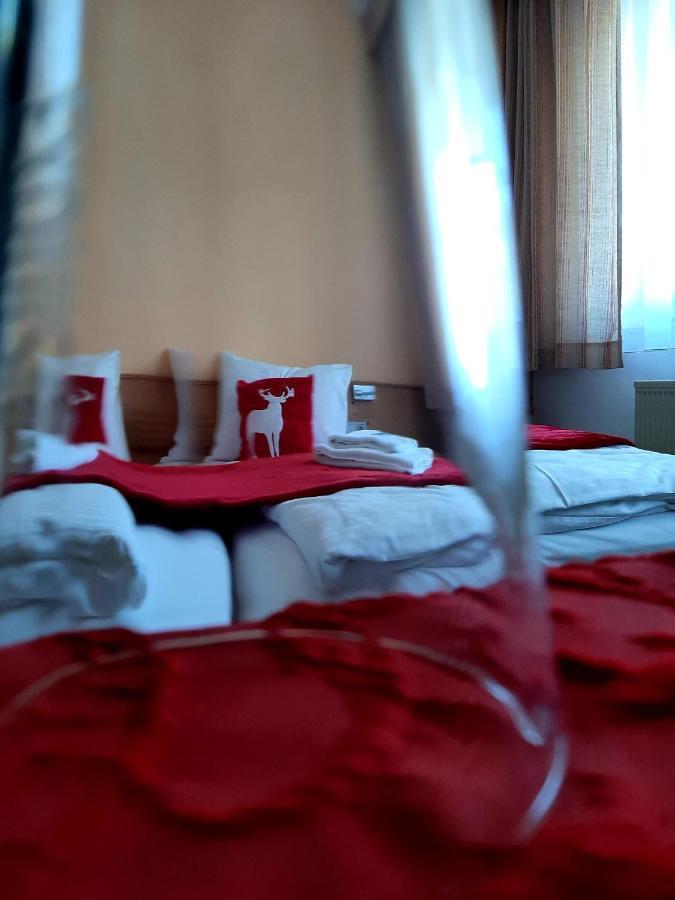 Hotel Landgasthof Frankenstern Goessweinstein Ngoại thất bức ảnh