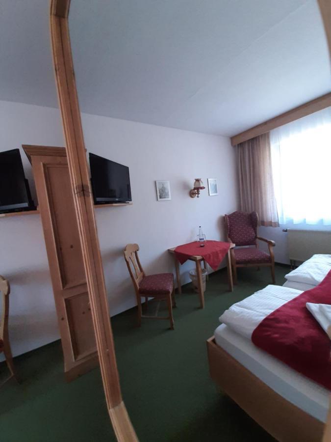 Hotel Landgasthof Frankenstern Goessweinstein Ngoại thất bức ảnh