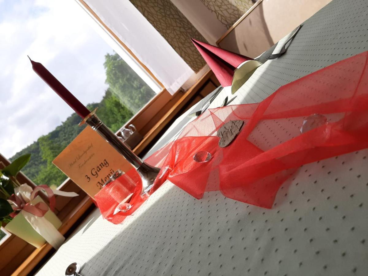 Hotel Landgasthof Frankenstern Goessweinstein Ngoại thất bức ảnh